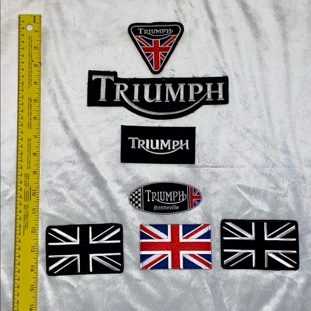 UPDATED🇬🇧LOT of 7 motorcycle patches and one dust bag.Triumph & Union Jack